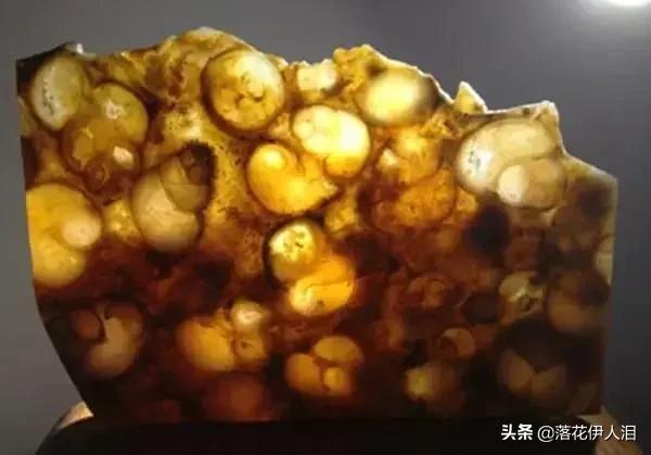李连杰的上亿天珠不算什么，这才是真正的纯天然天珠