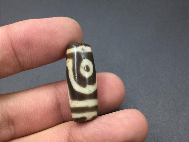 知道天珠那你就听说过料器天珠，那么你说料器天珠它算仿珠吗？